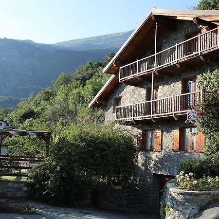 Le Rosier B&B E Appartamento Saint-Vincent Εξωτερικό φωτογραφία